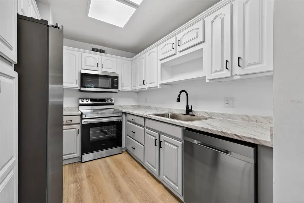 4413 W Rogers Avenue Tampa FL 33611