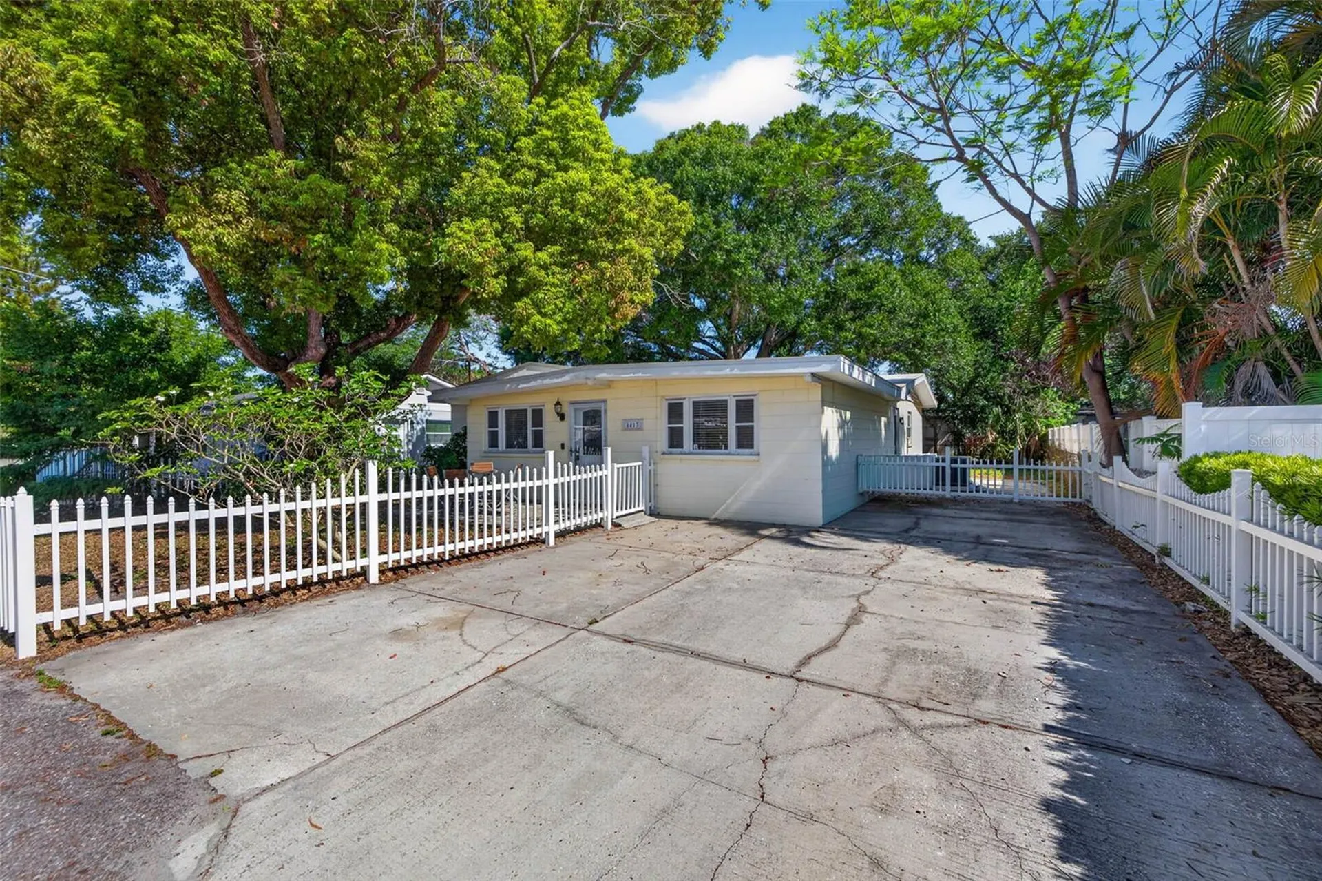 4413 W Rogers Avenue Tampa FL 33611