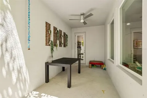 213 S Albany Avenue Tampa FL 33606