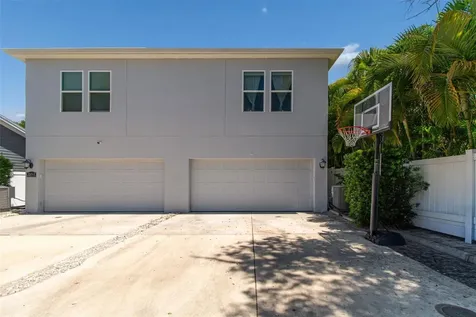 213 S Albany Avenue Tampa FL 33606