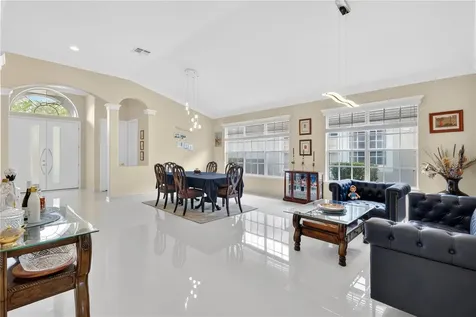2056 Autumn View Drive Orlando FL 32825