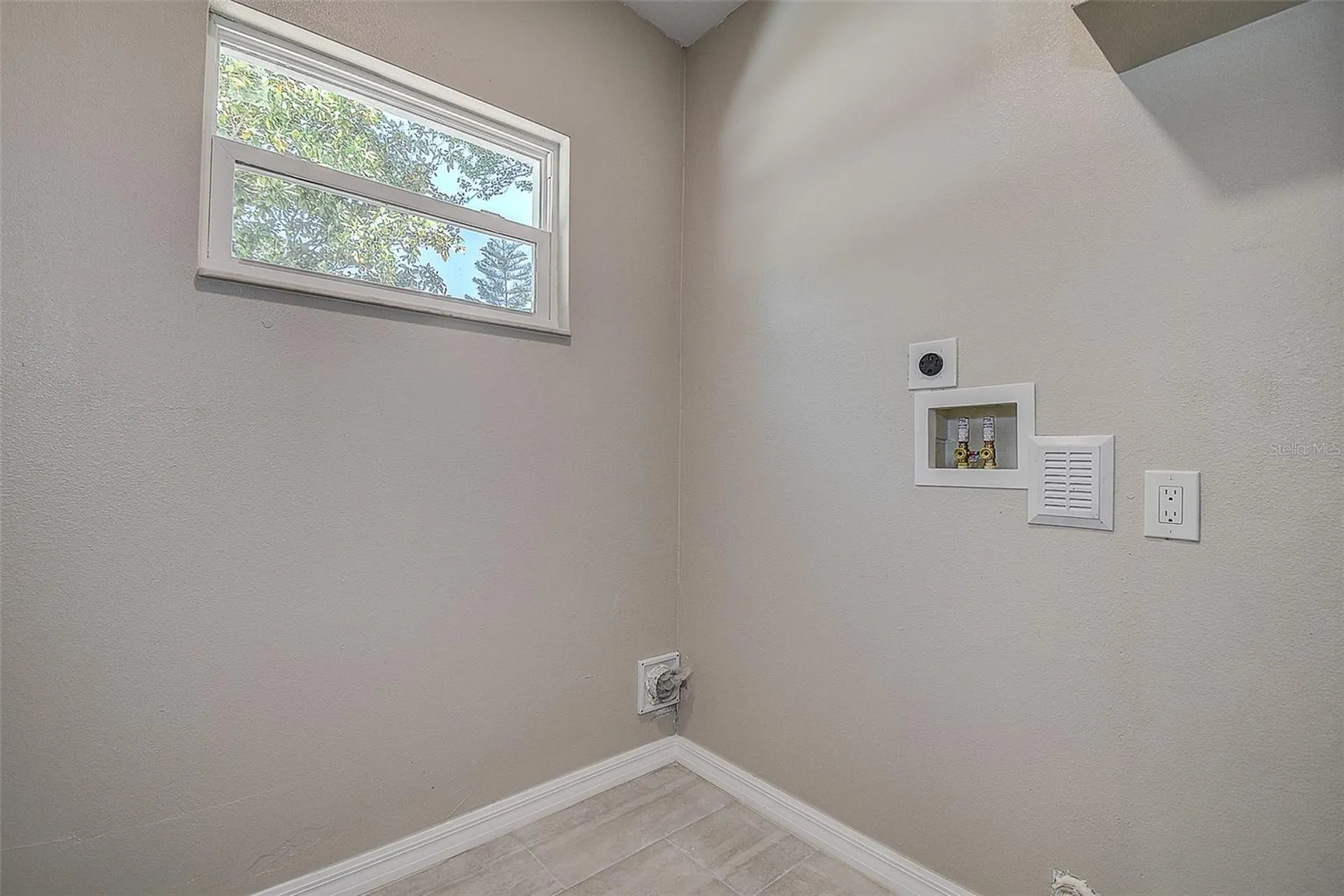 8420 Gerbera Avenue Seminole FL 33777