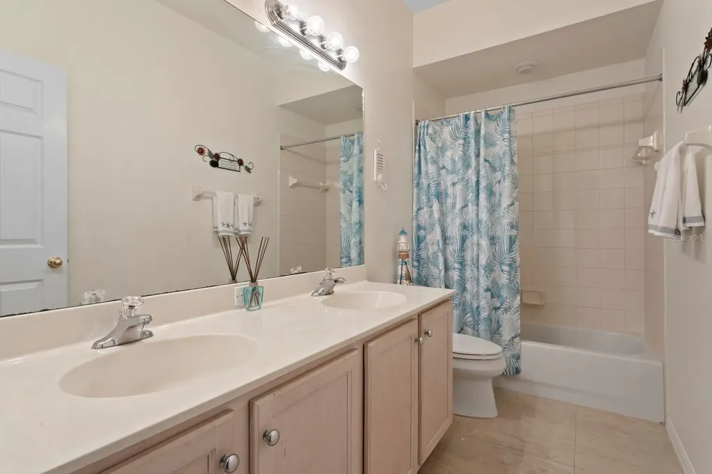 17888 Arbor Greene Drive Tampa FL 33647