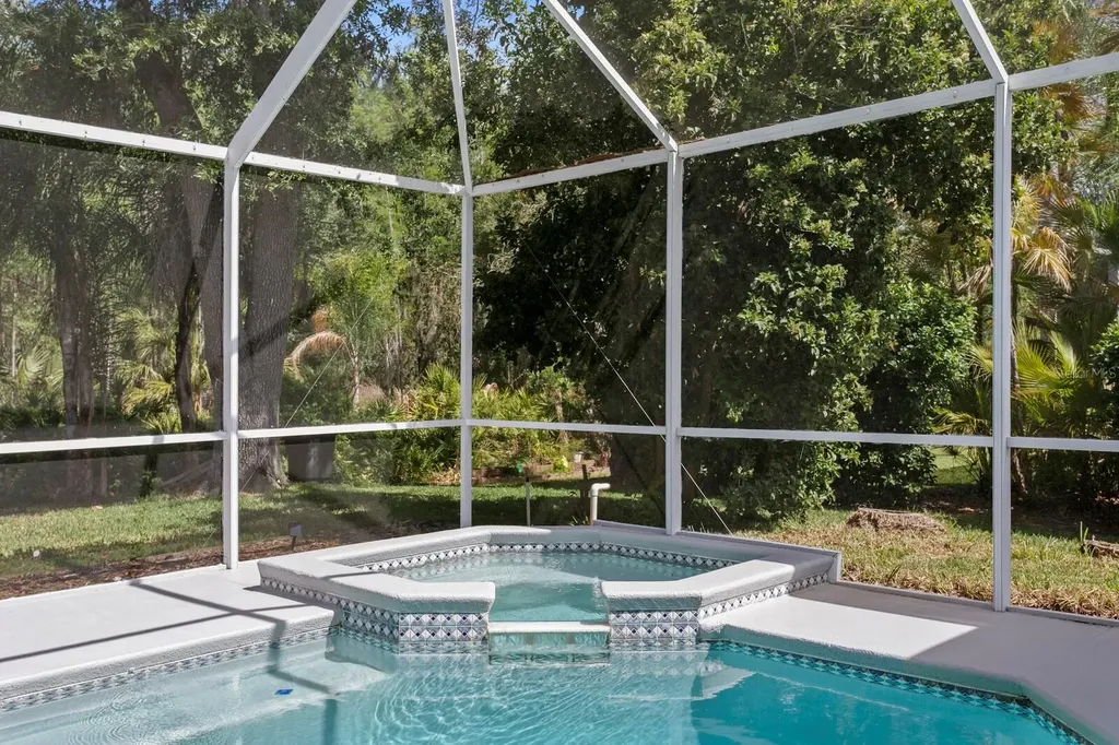 17888 Arbor Greene Drive Tampa FL 33647