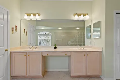 17888 Arbor Greene Drive Tampa FL 33647