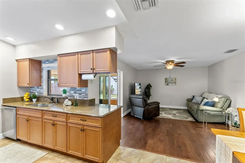 1049 Dishman Loop Oviedo FL 32765