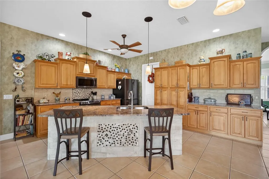 1983 NW 58th Court Ocala FL 34482