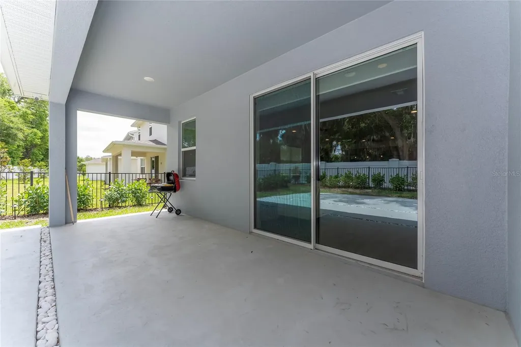81 Overleaf Lane Orlando FL 32839
