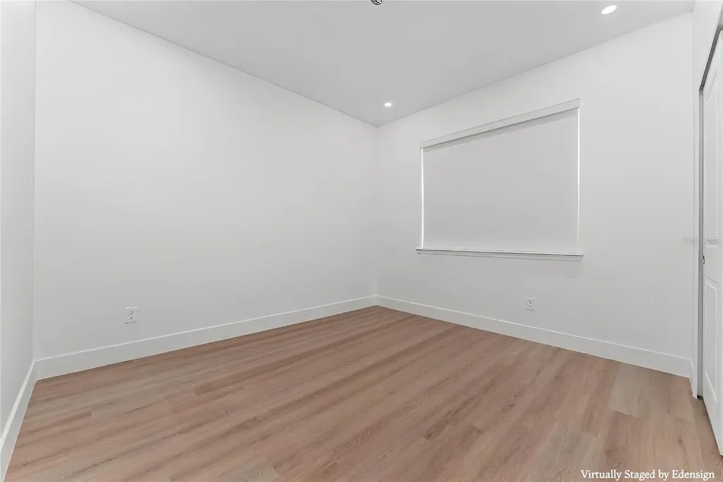 81 Overleaf Lane Orlando FL 32839