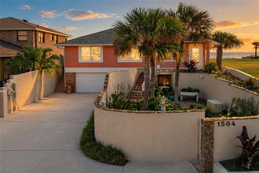 1504 N Atlantic Avenue Daytona Beach FL 32118