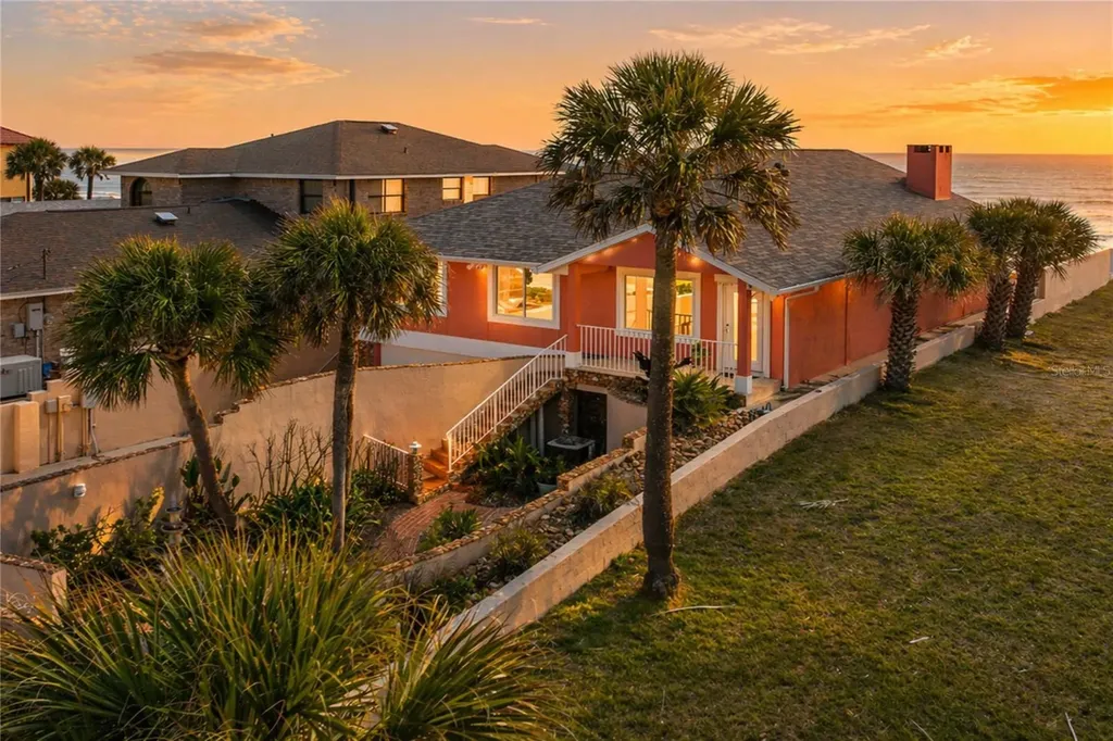 1504 N Atlantic Avenue Daytona Beach FL 32118