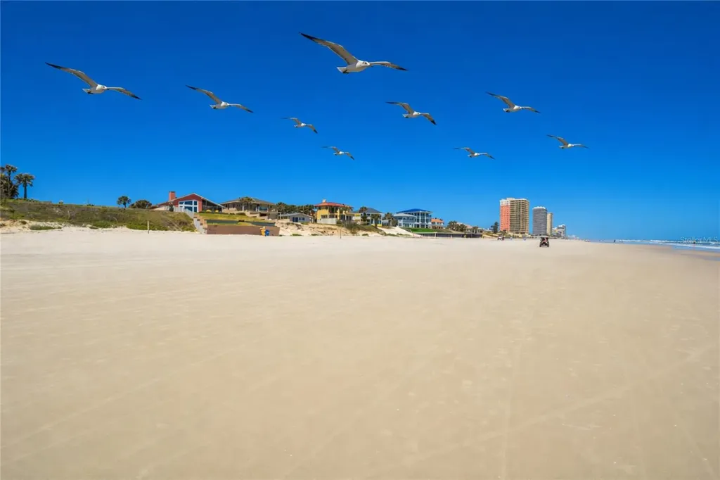 1504 N Atlantic Avenue Daytona Beach FL 32118