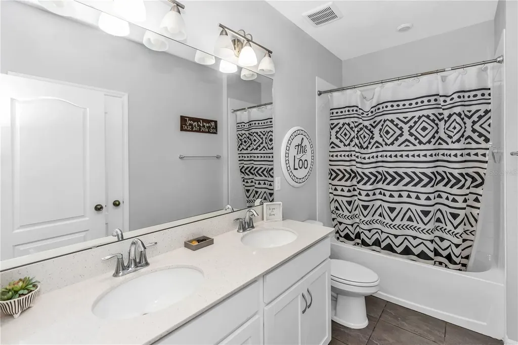 239 Lugano Way Debary FL 32713