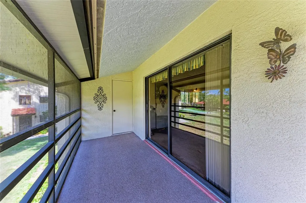 5685 Gardens Drive Sarasota FL 34243
