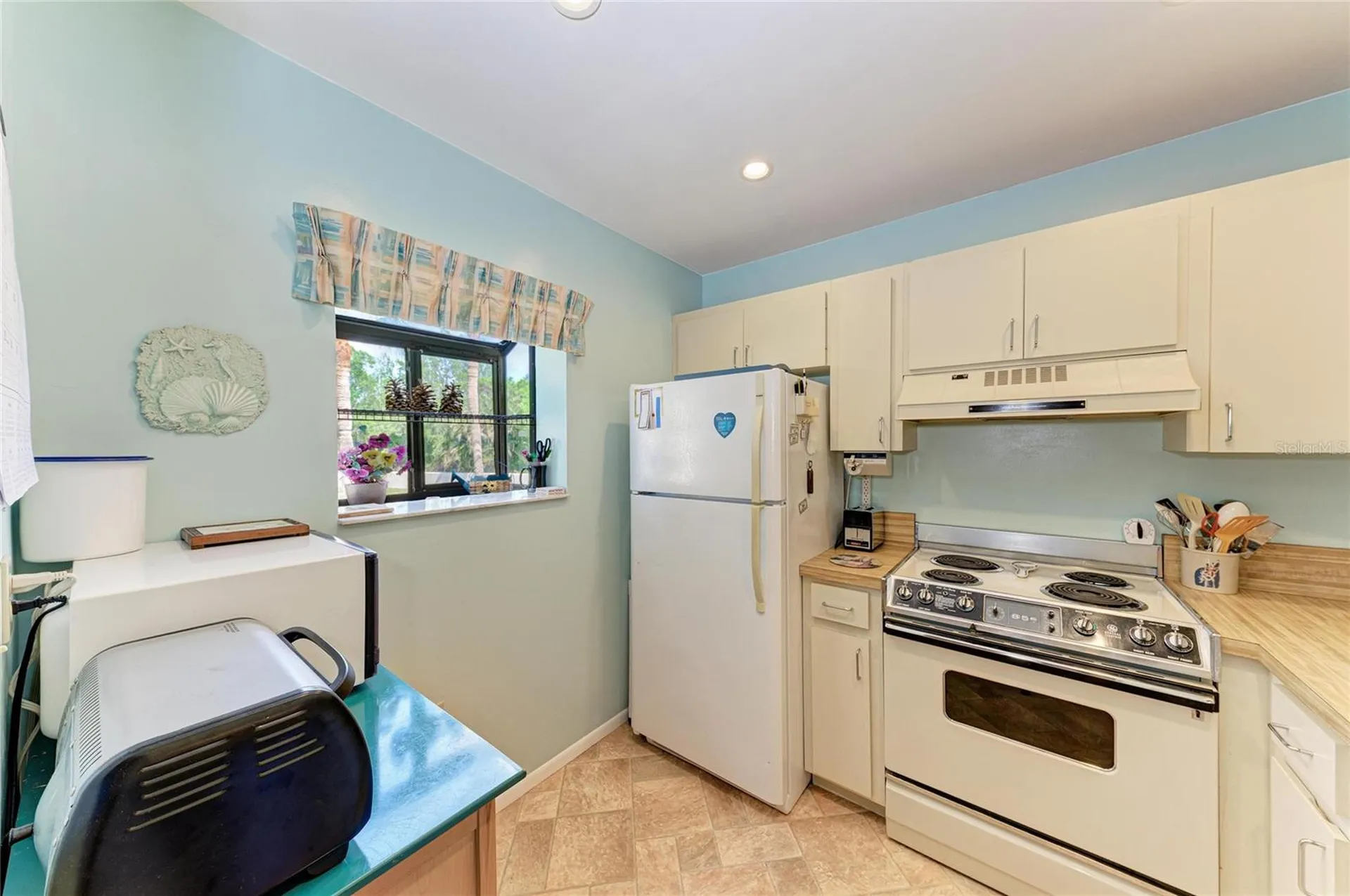 5685 Gardens Drive Sarasota FL 34243