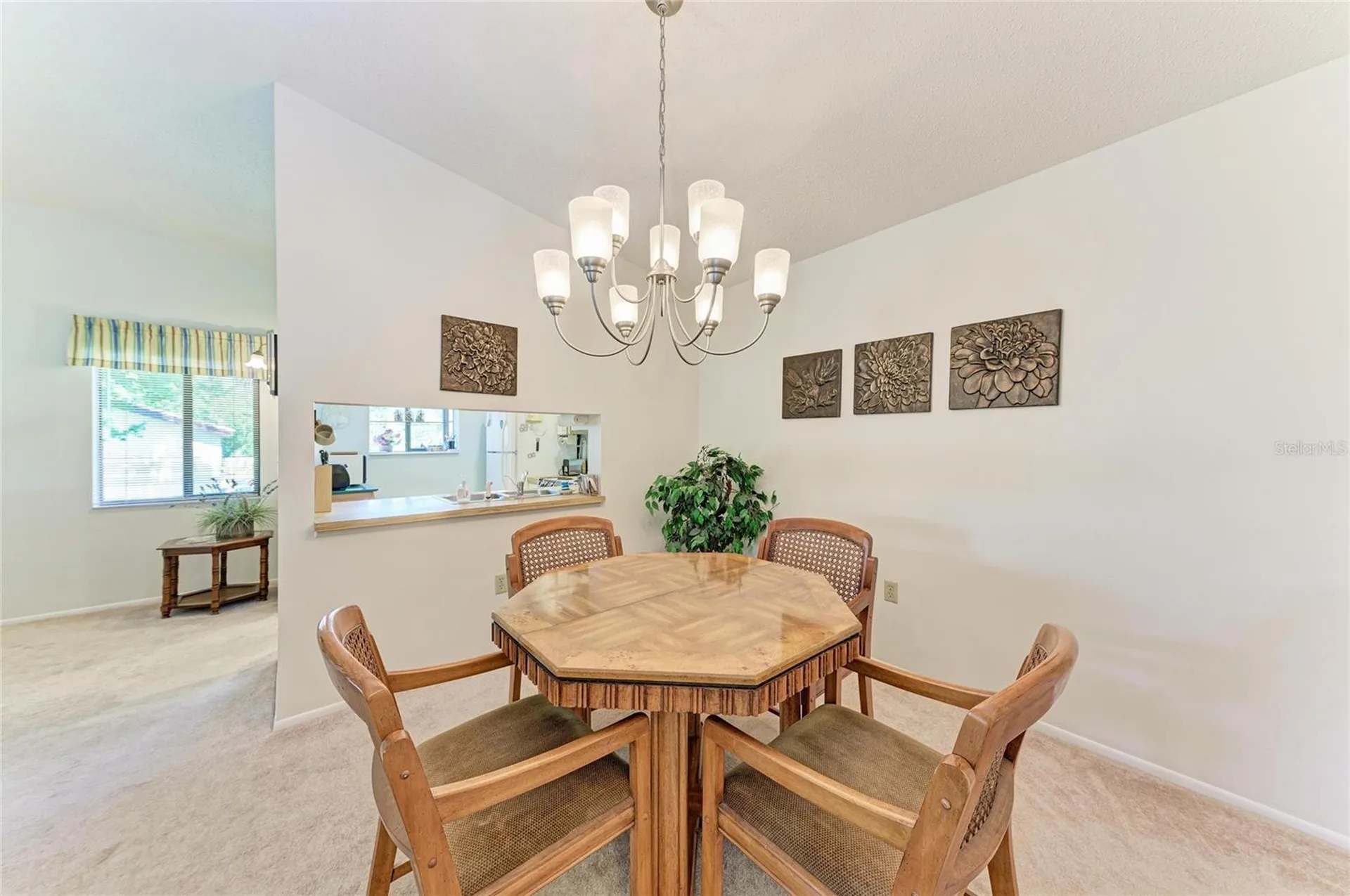 5685 Gardens Drive Sarasota FL 34243
