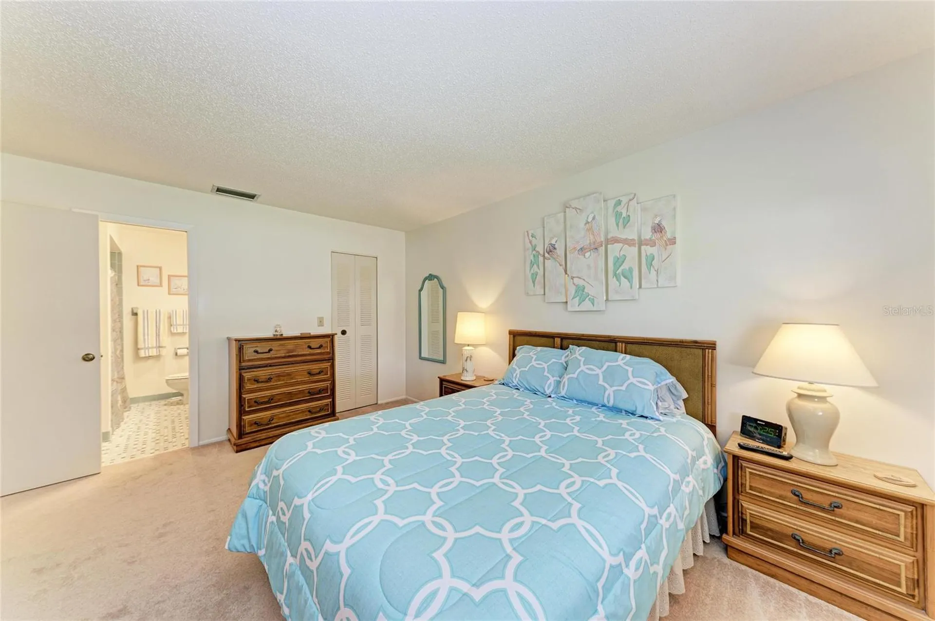 5685 Gardens Drive Sarasota FL 34243