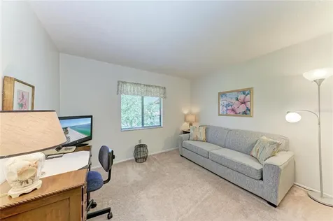 5685 Gardens Drive Sarasota FL 34243