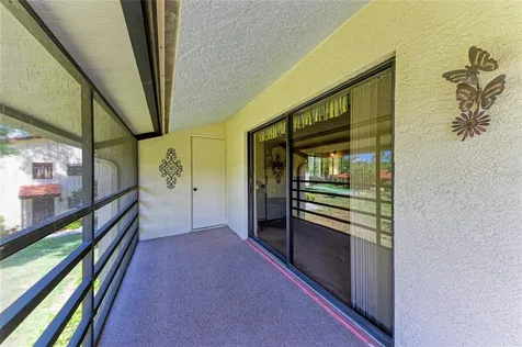 5685 Gardens Drive Sarasota FL 34243