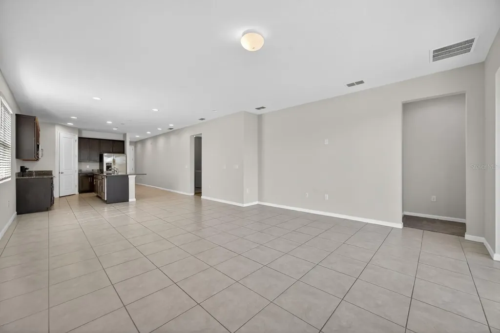 689 Meadow Pointe Drive Haines City FL 33844