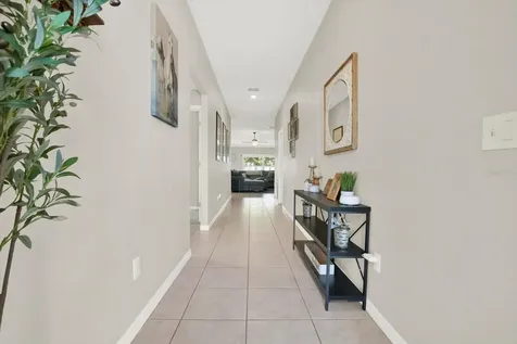 4475 Eternal Prince Drive Sun City Center FL 33573