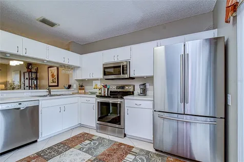 6335 Bayside Key Drive Tampa FL 33615