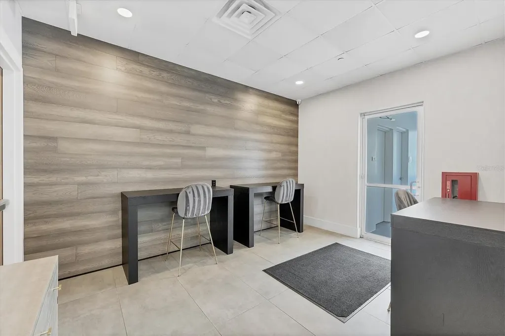 525 E Jackson Street Orlando FL 32801