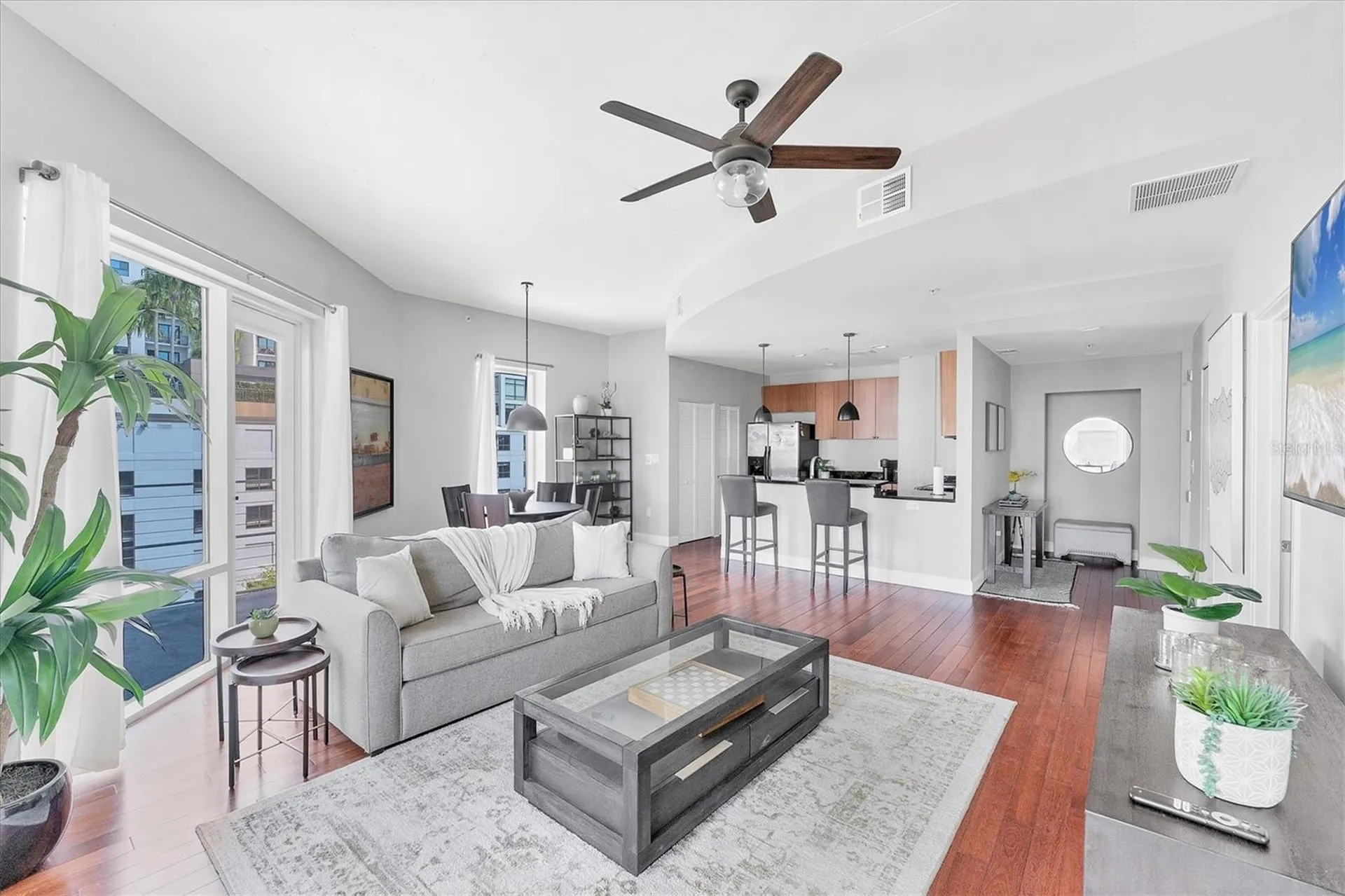 525 E Jackson Street Orlando FL 32801