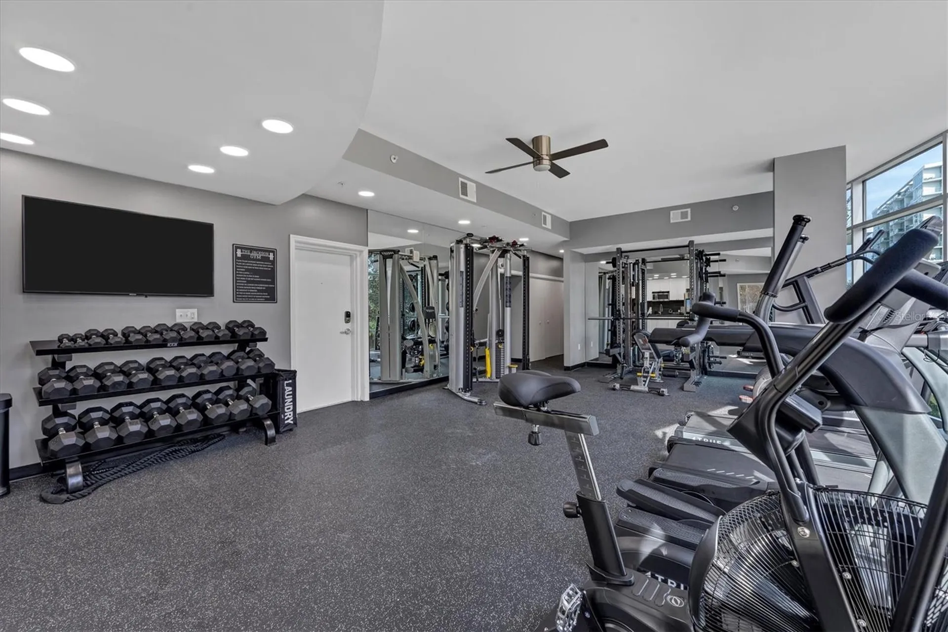 525 E Jackson Street Orlando FL 32801