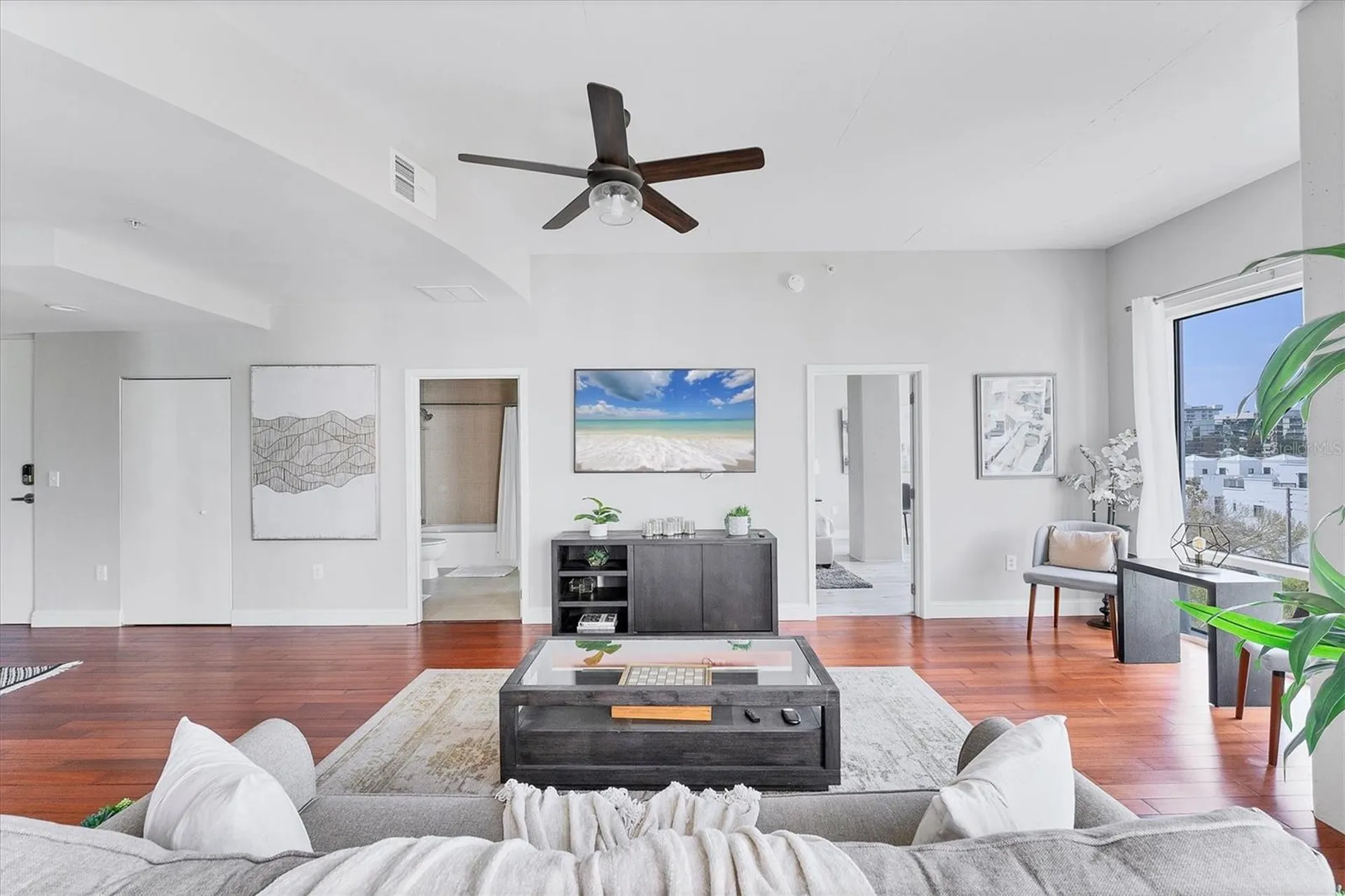 525 E Jackson Street Orlando FL 32801