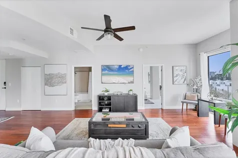 525 E Jackson Street Orlando FL 32801