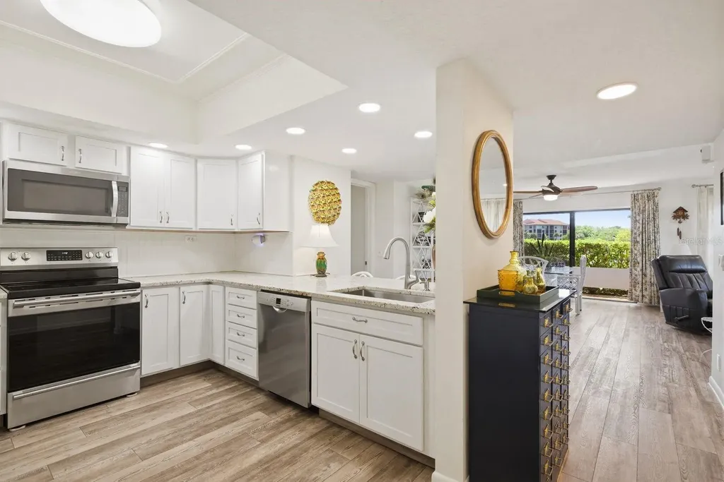 302 Mariner Drive Tarpon Springs FL 34689