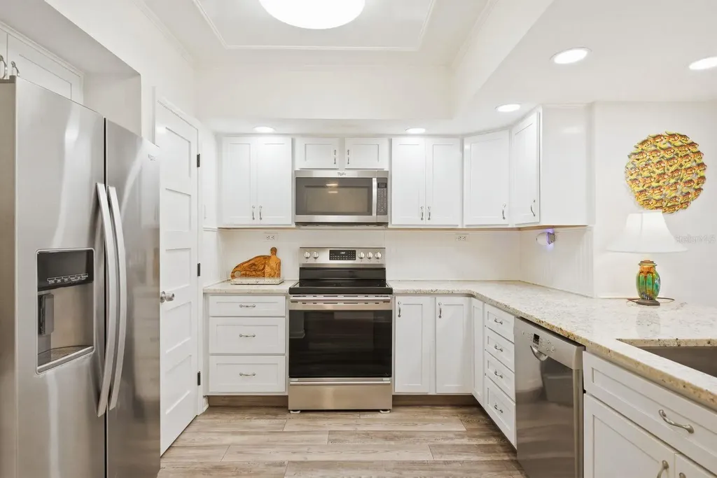 302 Mariner Drive Tarpon Springs FL 34689