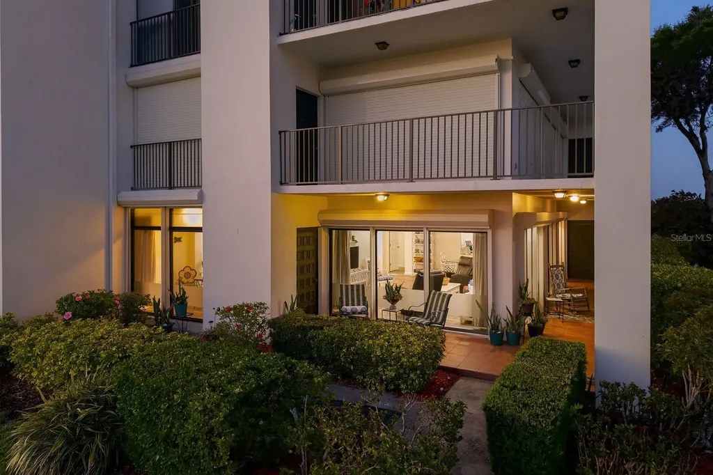 302 Mariner Drive Tarpon Springs FL 34689
