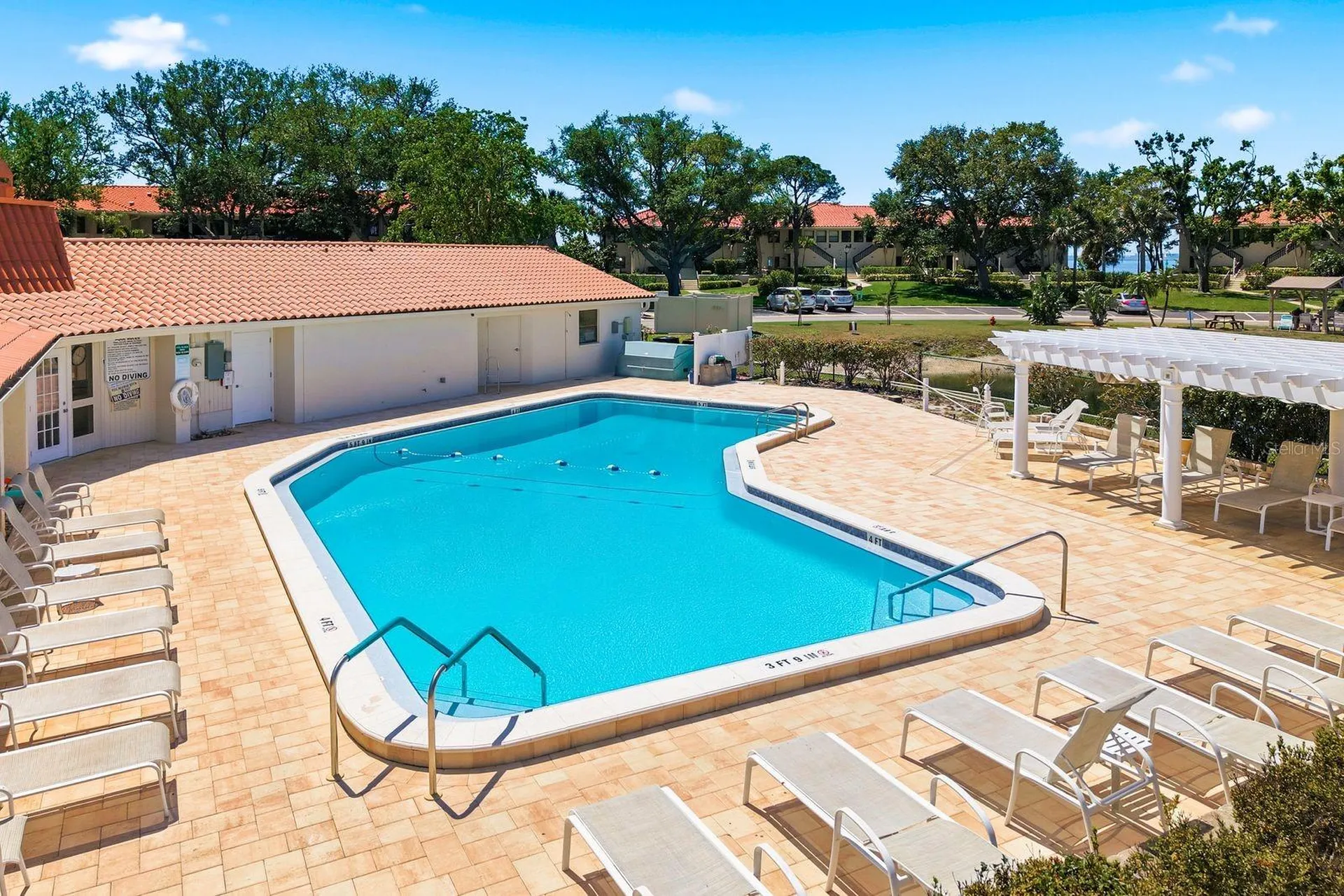302 Mariner Drive Tarpon Springs FL 34689