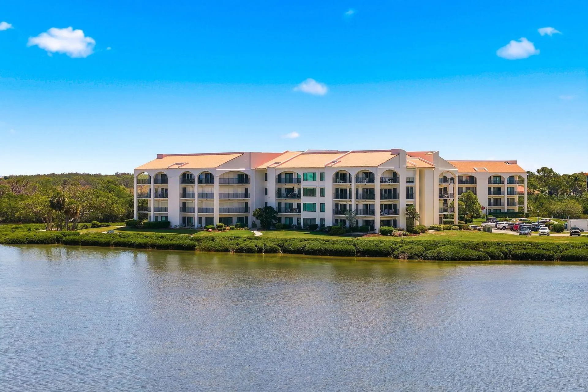 302 Mariner Drive Tarpon Springs FL 34689