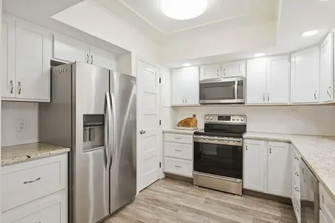 302 Mariner Drive Tarpon Springs FL 34689