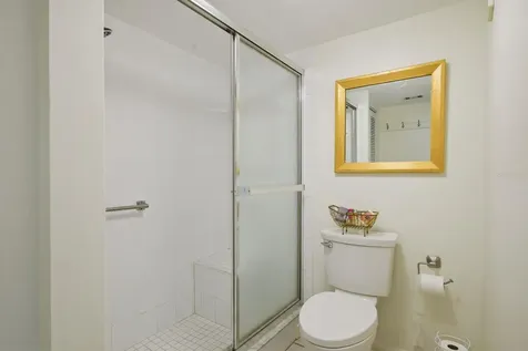 302 Mariner Drive Tarpon Springs FL 34689
