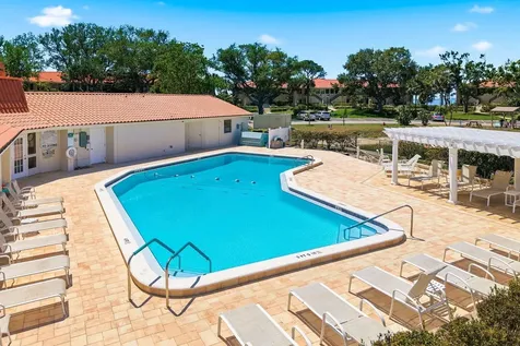 302 Mariner Drive Tarpon Springs FL 34689