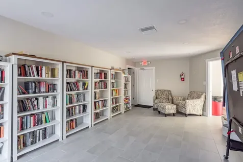 302 Mariner Drive Tarpon Springs FL 34689