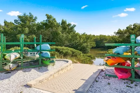 302 Mariner Drive Tarpon Springs FL 34689
