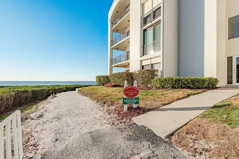 302 Mariner Drive Tarpon Springs FL 34689