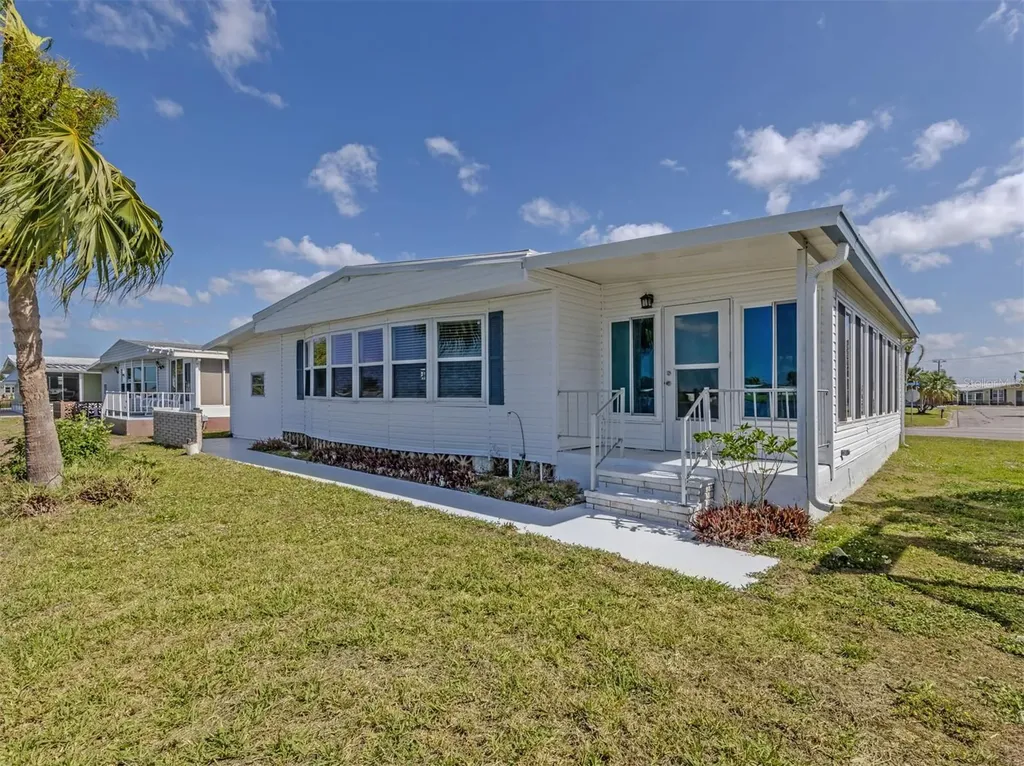 98 Lakeview Drive North Port FL 34287