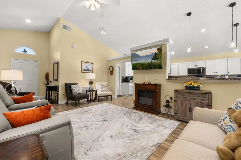 207 Elberton Drive Davenport FL 33897