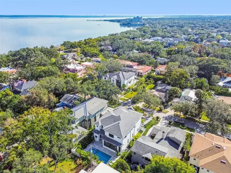 2915 W Harbor View Avenue Tampa FL 33611