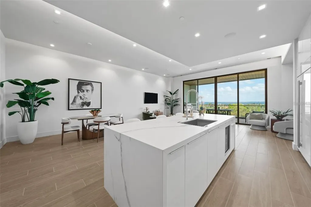 1591 Gulf Of Mexico Drive Longboat Key FL 34228