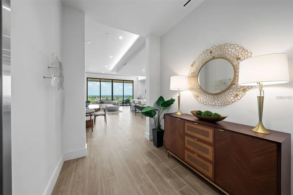 1591 Gulf Of Mexico Drive Longboat Key FL 34228