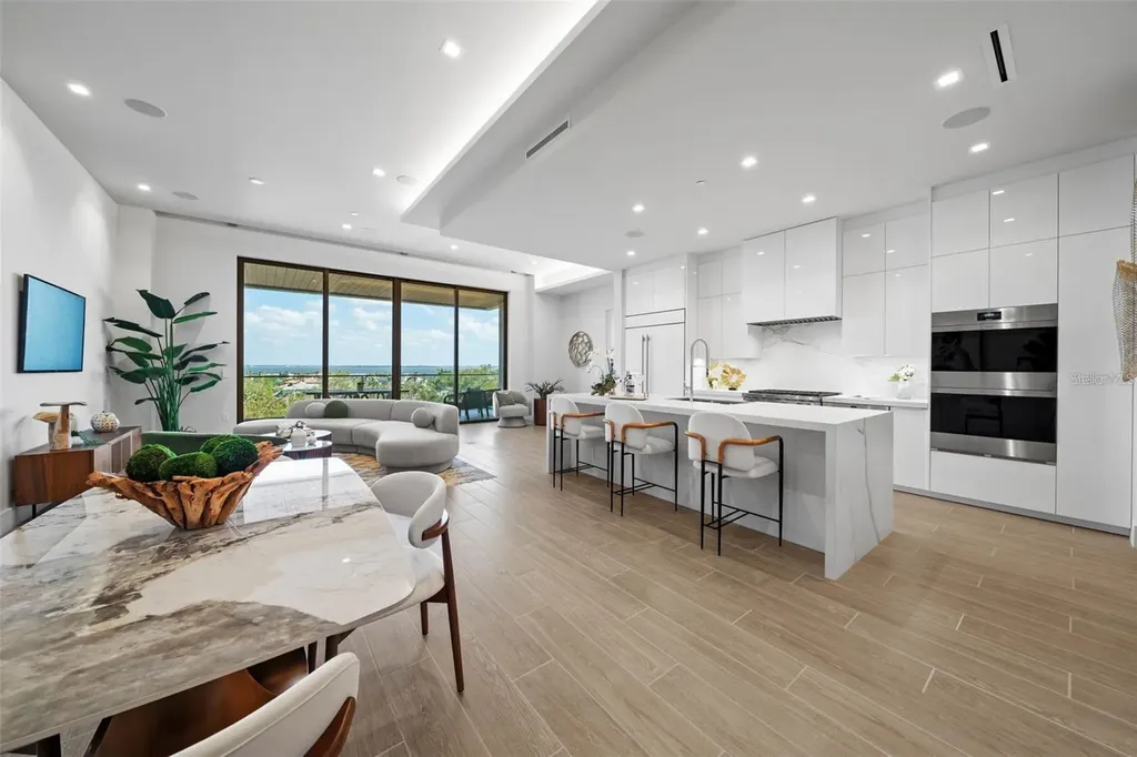 1591 Gulf Of Mexico Drive Longboat Key FL 34228