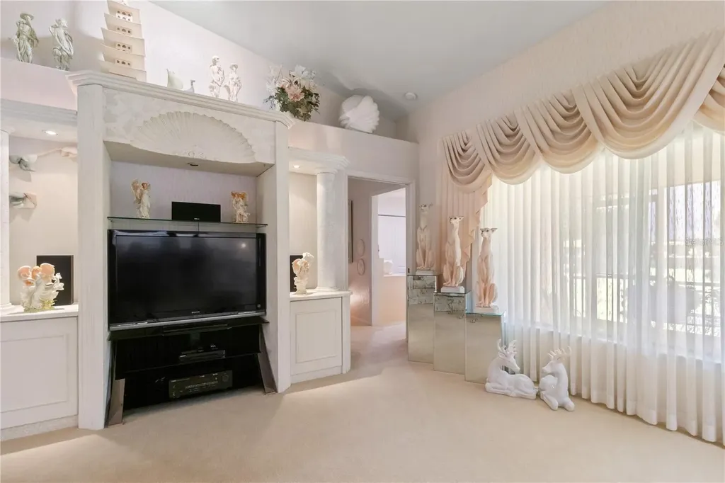 12001 Granada Place Weeki Wachee FL 34614
