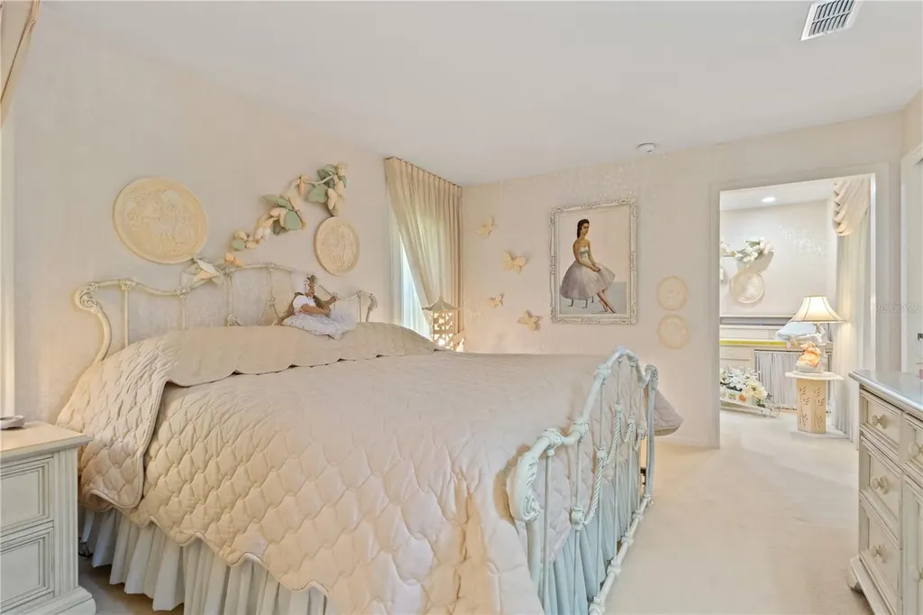 12001 Granada Place Weeki Wachee FL 34614